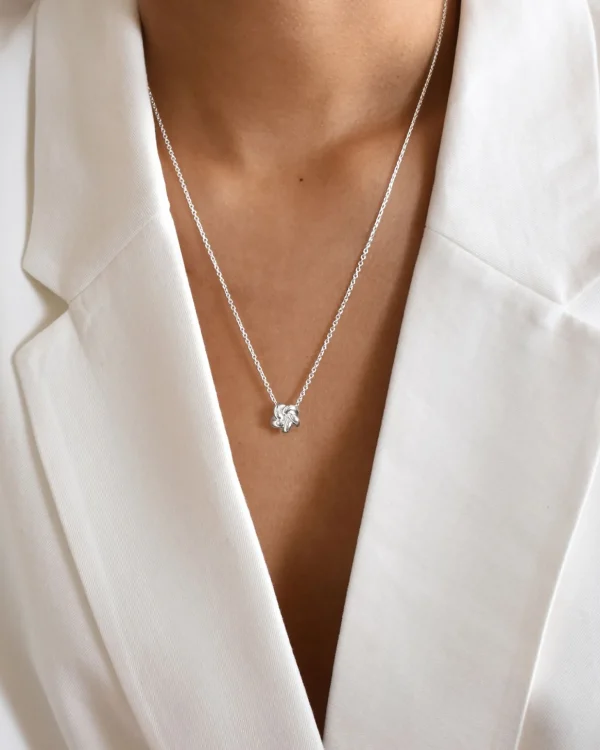 Empower necklace silver