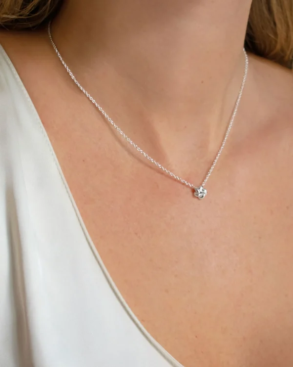 Empower small necklace silver