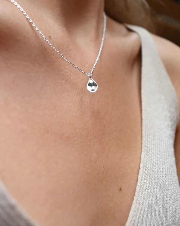 Gaias Grace drop necklace silver