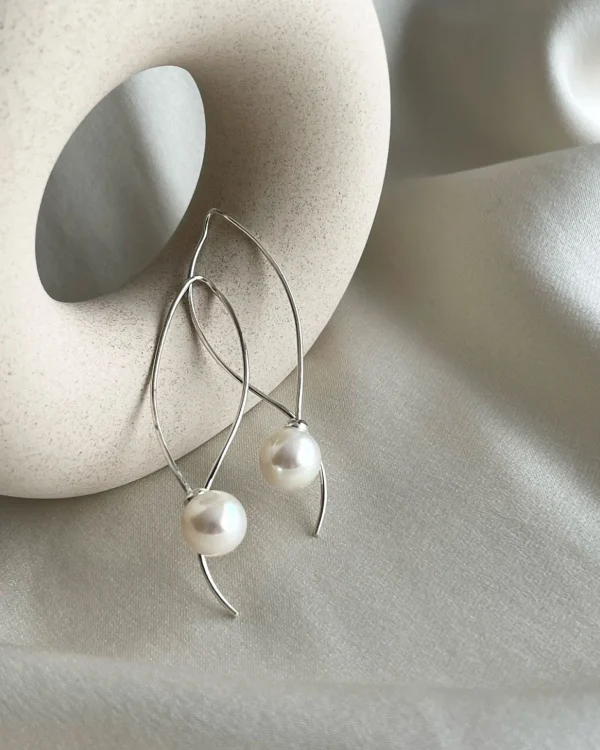 Le Pearl earrings silver