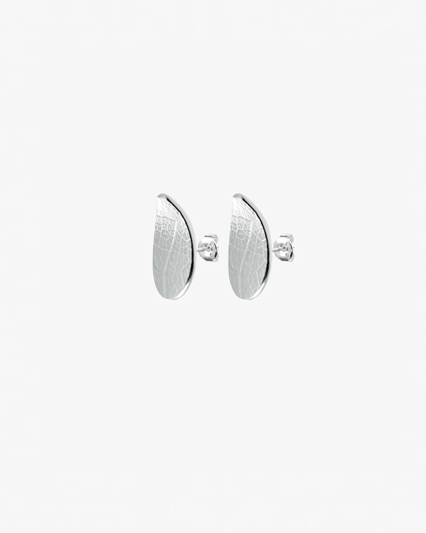 leaf_drop_studs_fixed_sil_0.webp Leaf drop studs fixed silver