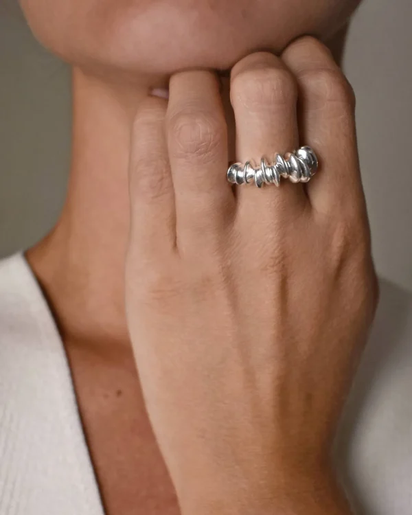 Les Roches ring silver