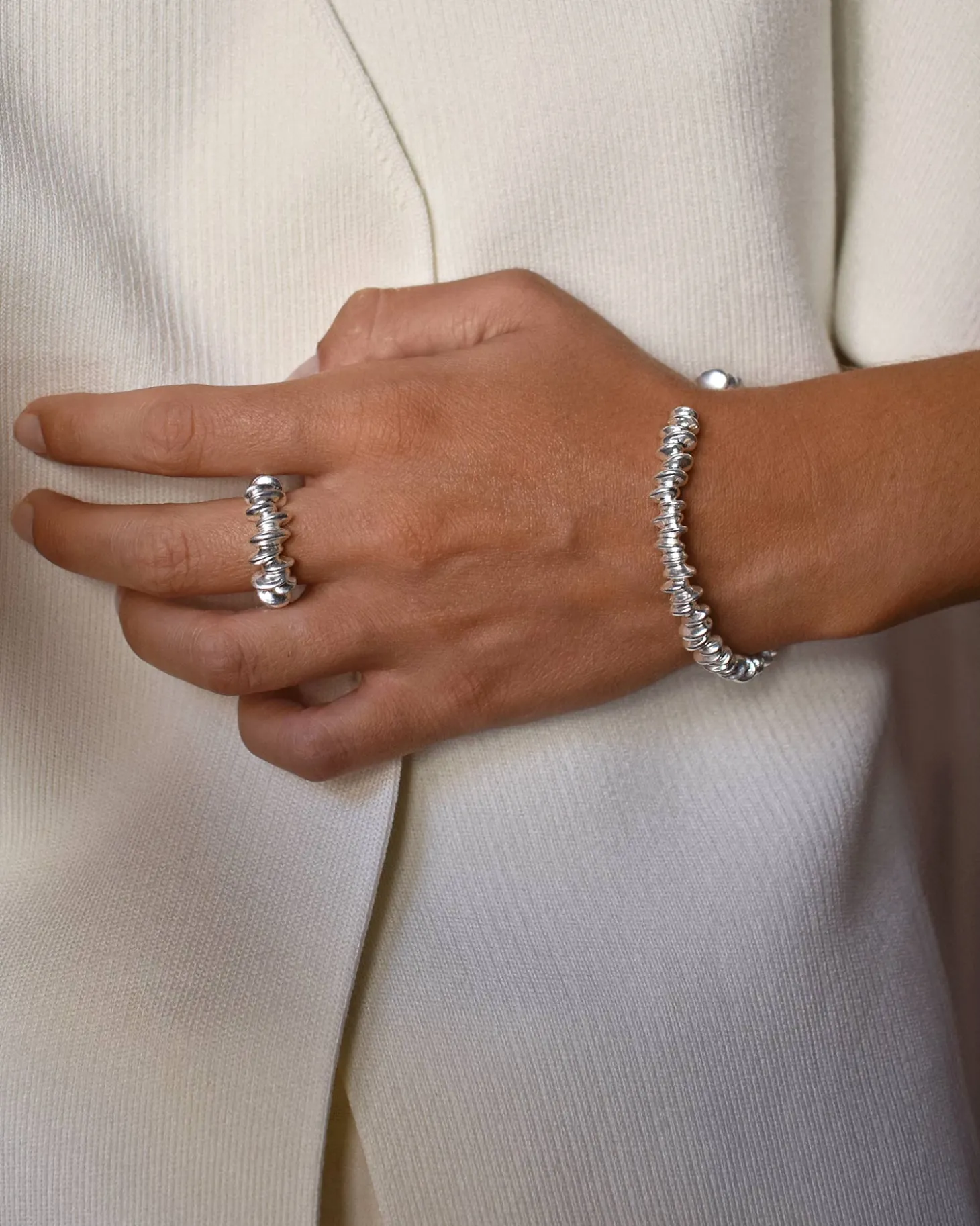 les_roches_ring_silver_2.webp Les Roches ring silver