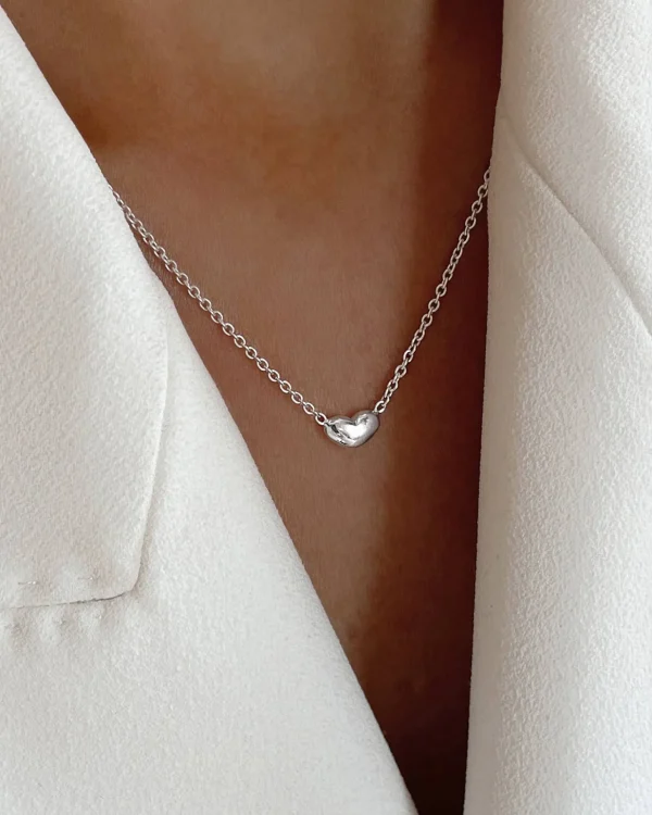 Loving Heart medium single necklace silver
