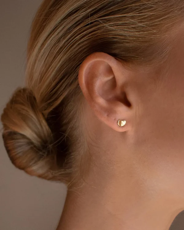 Mi Amor studs gold