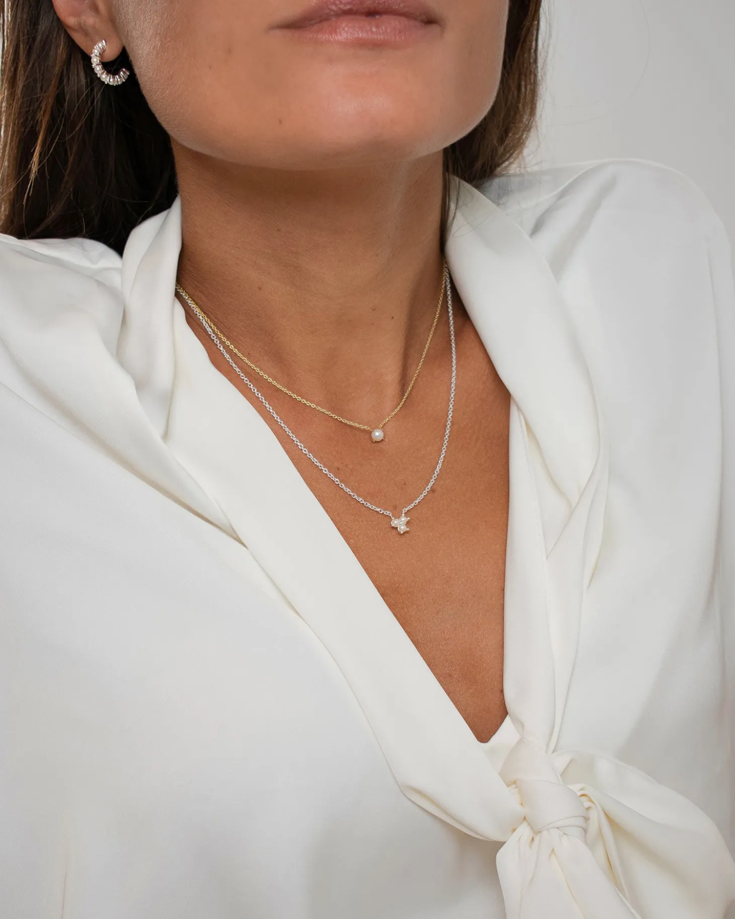 petite_pearl_necklace_gol_2.webp Petite Pearl necklace gold