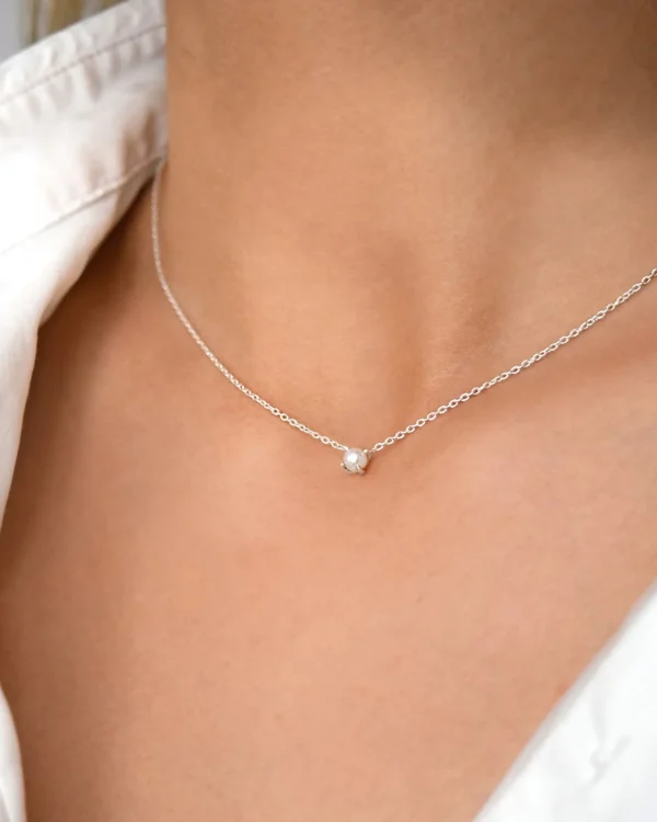 Petite Pearl necklace silver