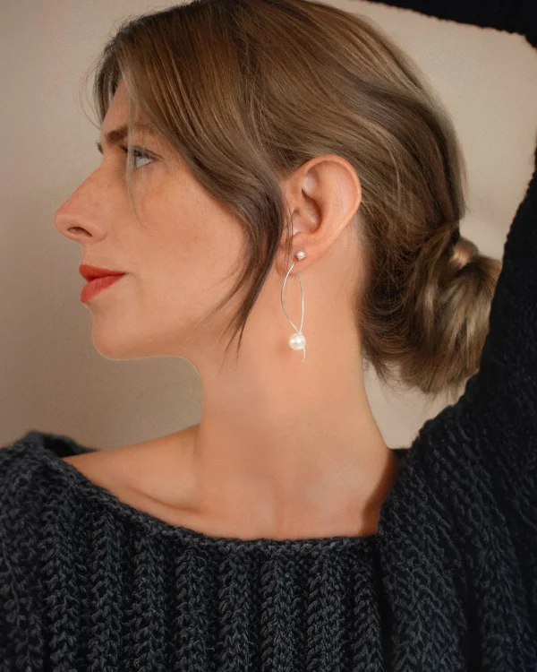 Petite Pearl studs silver