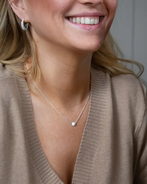 Stardust shine drop necklace silver