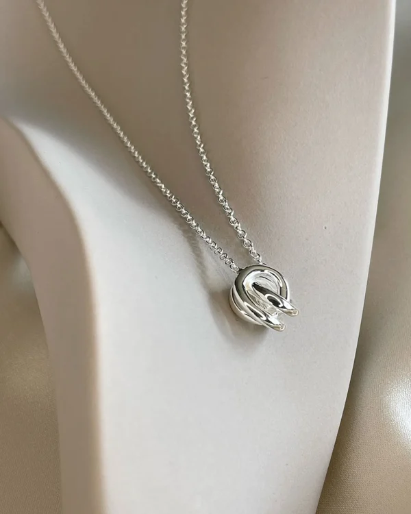 Unity necklace silver
