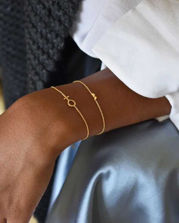 Women Unite small bracelet gold