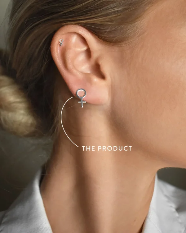 Women Unite small studs silver
